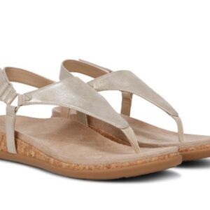 Vionic Women's Sandals Kirra II in Shimmering Gold